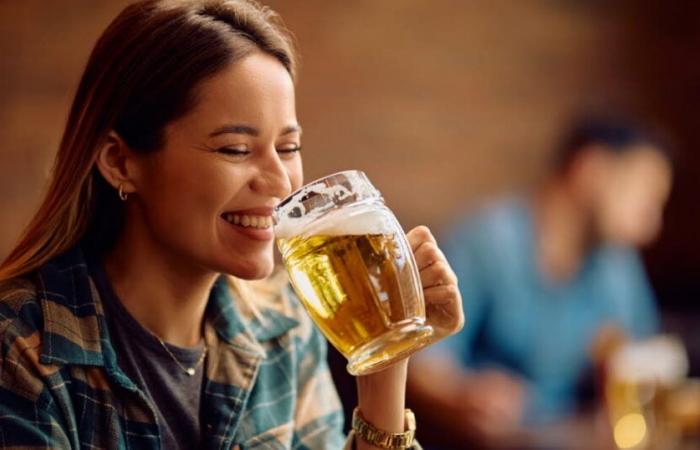 Salud. ¿Cómo influye el estrógeno en el consumo de alcohol en las mujeres?