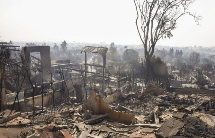 El número de muertos asciende a diez, los incendios siguen fuera de control