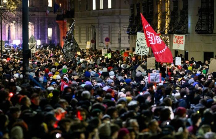 En Viena, miles de personas se manifestaron contra la extrema derecha