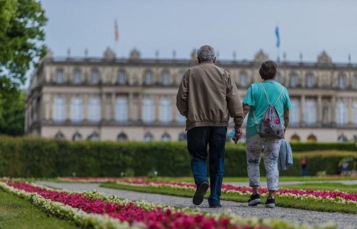 Medef ataca las lagunas fiscales para los jubilados