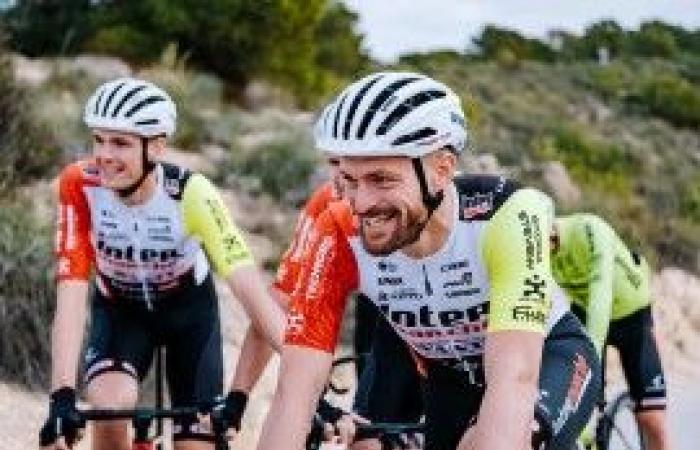 ¡Hutchinson vuelve a la cima del ciclismo profesional con Intermarché-Wanty!