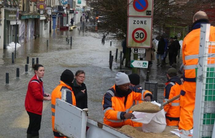 El descenso ha comenzado en Gisors, las calles se han reabierto al tráfico.