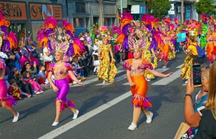 Aquí están los carnavales de Canarias que no te puedes perder en 2025