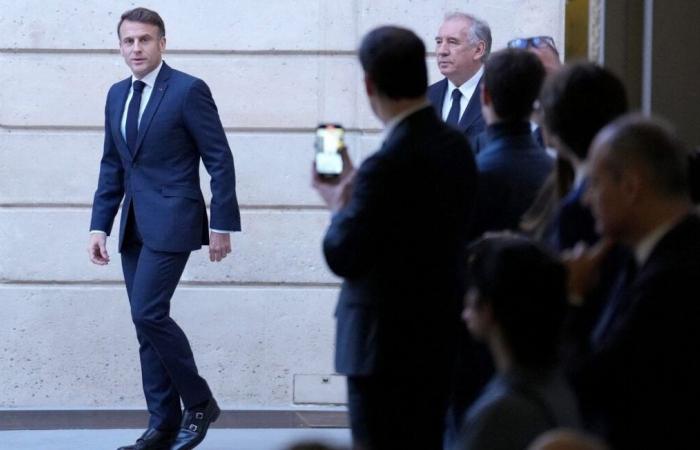 “Ni siquiera Hollande ha alcanzado este nivel”… La popularidad de Macron está en su punto más bajo, pero Bayrou empieza muy mal