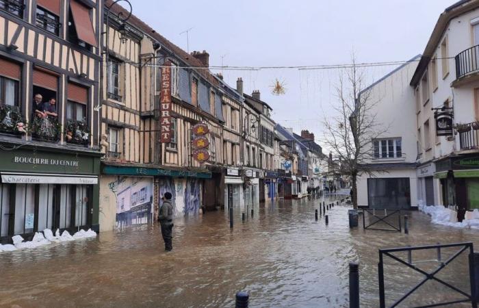 EN FOTOS – Inundaciones “peores que en 1999” en Gisors