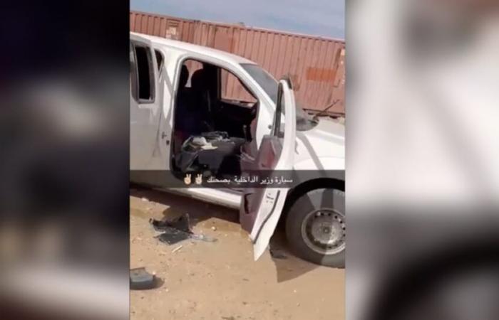 Tinduf: mujeres enojadas se vengan del “ministro del Interior” del Polisario… destrozando su coche