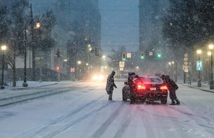 Metro Atlanta se prepara para amenaza de hielo y temperaturas más frías