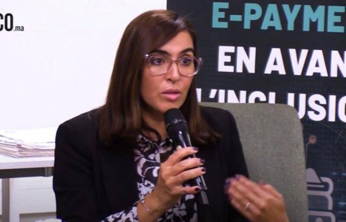 ¿Puede Marruecos prescindir del efectivo? Zouheira Belkrezia arroja luz (VÍDEO)