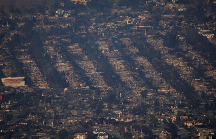 Incendios en Los Ángeles | Otros aviones cisterna de Quebec en camino a California