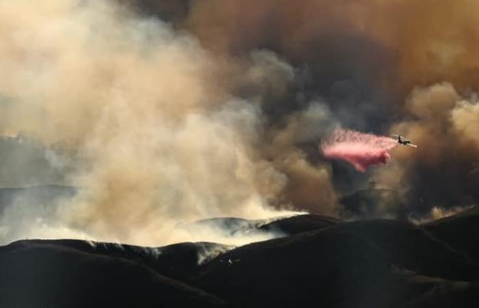 El número de muertos asciende al menos a 10, varios incendios siguen fuera de control