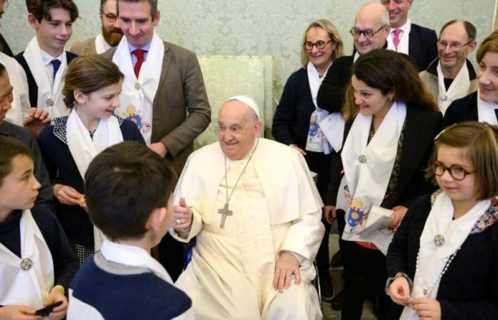 Para el Papa, las generaciones jóvenes necesitan urgentemente una educación integral