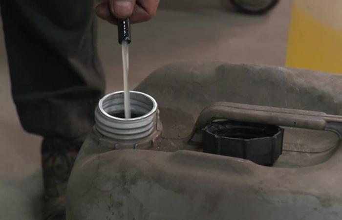 “¡El auto estaba humeando!” Inversión de combustible en los depósitos de una gasolinera de Ain, los clientes están furiosos