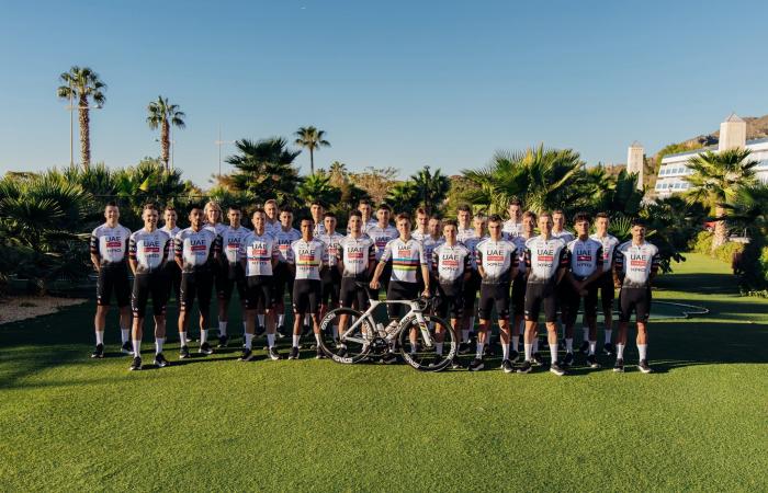 Presentación del UAE Team Emirates – XRG 2025