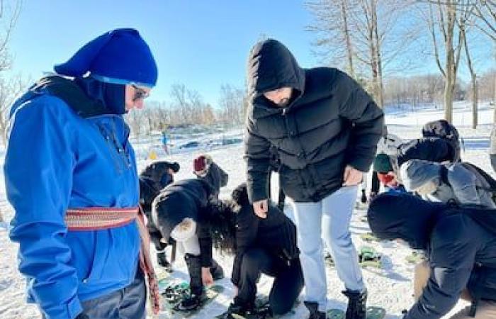 Raquetas de nieve en Mount Royal para olvidar el ruido de la ciudad