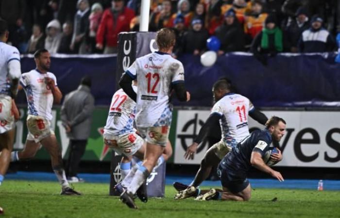 Gran victoria de Castres ante los Toros Azules en la Copa de Campeones