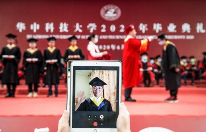 China conmemora silenciosamente el quinto aniversario de la primera muerte relacionada con el Covid