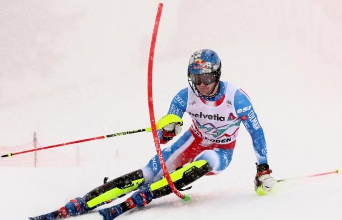 Royal en segunda ronda, Clément Noël gana en Adelboden y entra en la historia del slalom francés