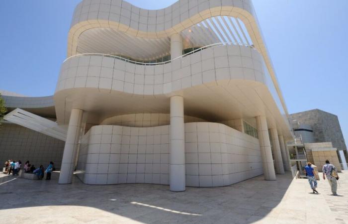 El incendio de Pacific Palisades podría poner a prueba los esfuerzos del Getty Center para proteger su colección de arte