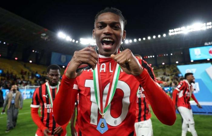 Rafael Leão sueña con ganar el Balón de Oro, pero no sólo…