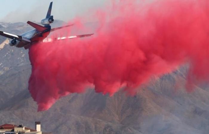 todo lo que necesitas saber sobre el DC-10 Air Tanker, un avión de pasajeros transformado en un bombardero acuático gigante