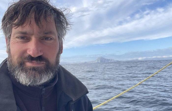 Vendée Globe: “Me ducho con cincuenta centímetros de agua”, confiesa el patrón Louis Duc