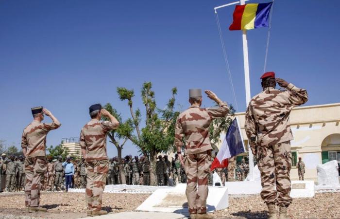 Francia entrega una segunda base militar a Chad