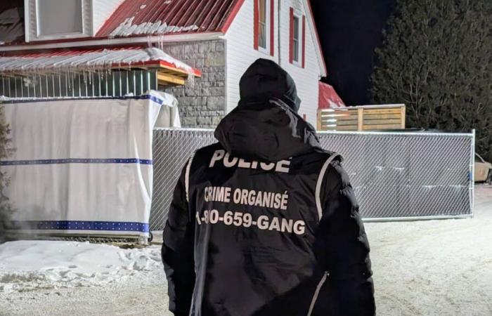 Búsqueda en una guarida de Hells Angels en Hérouxville: un hombre arrestado, armas y drogas incautadas