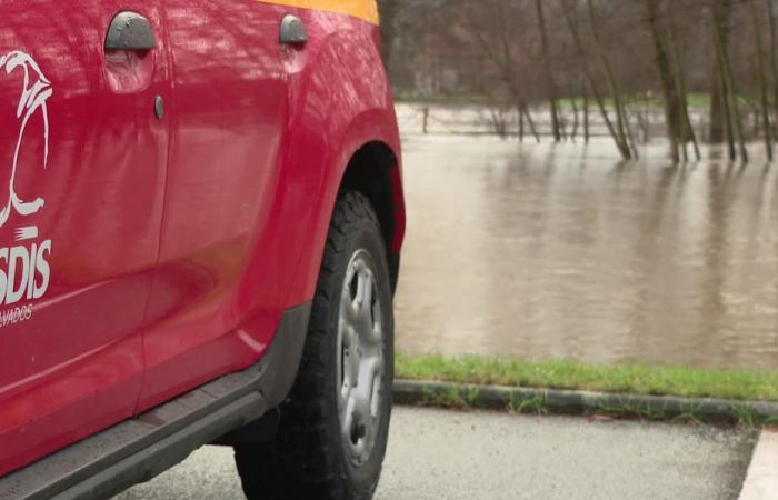 Inundaciones. El hombre desaparecido en Pont-l’Évêque sigue buscando el descubrimiento de sus efectos personales a la orilla del agua