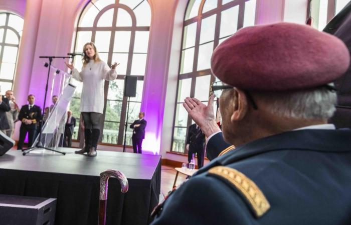 El héroe Achille Muller recibe la medalla de oro de la ciudad de Pau