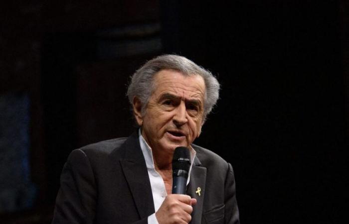 “Probé todos los remedios, pero nada funcionó”: Bernard-Henri Lévy afectado por un síndrome que afecta entre el 15 y el 20% de los franceses