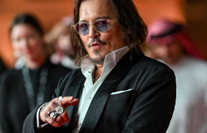 “Se parece demasiado a su padre”: las raras fotos del hijo de Johnny Depp asustan a los internautas