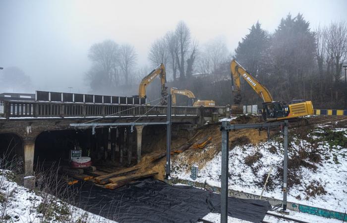 Espectacular operación Infrabel: el puente casi centenario Carsoel en Uccle es destruido