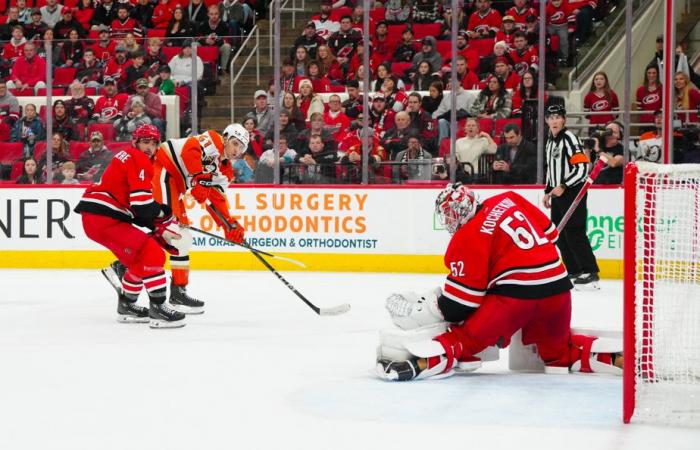 Domingo en la NHL | Séptima victoria consecutiva de los Red Wings que aplastan al Kraken