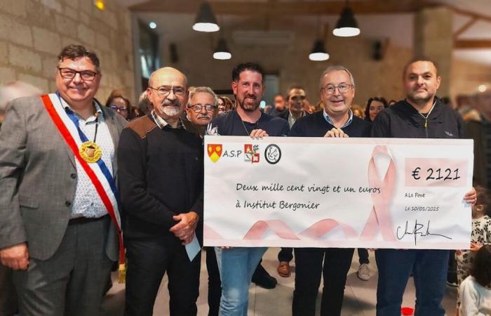 El Instituto Bergonié, que lucha contra el cáncer, recibe un cheque de apoyo