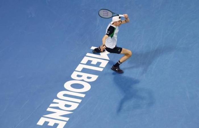 Ugo Humbert domina a Matteo Gigante y avanza a segunda ronda del Abierto de Australia