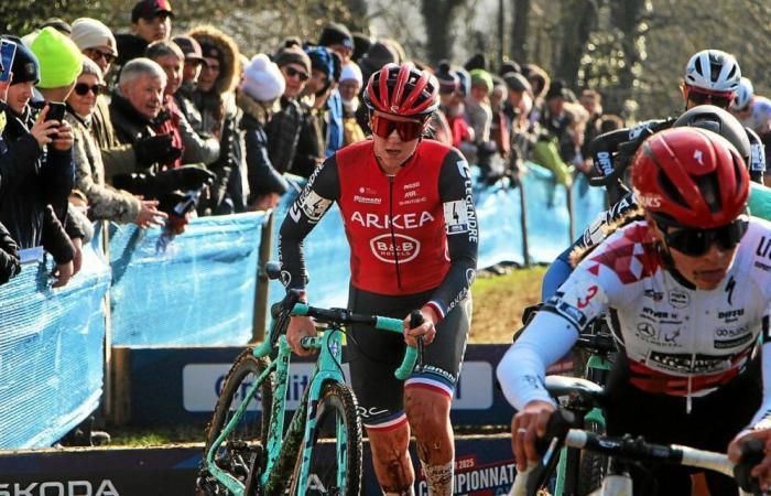 Amandine Fouquenet campeona francesa de ciclocross por segunda vez en su carrera