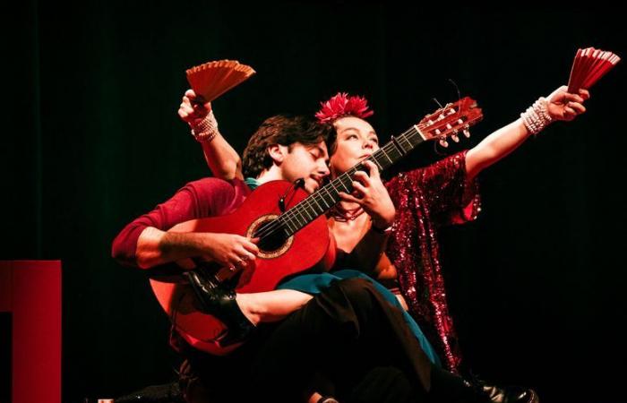 Rocío Molina en el Festival Flamenco de Nîmes, autorretrato con tres guitarras