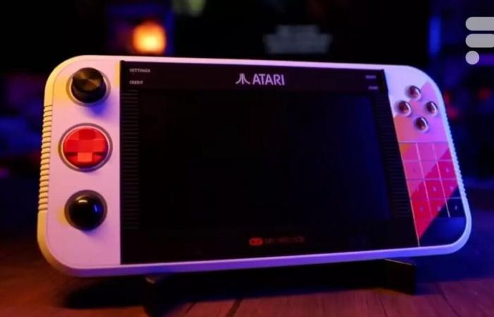 Atari presenta una nueva consola portátil refrescante y bien diseñada