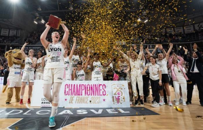 Baloncesto: el Asvel femenino juega su primer partido en el Palais des sports de Gerland