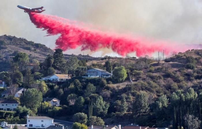 Imágenes apocalípticas de los incendios que asolan Los Ángeles desde hace seis días