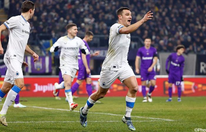 EN VIVO: Anderlecht pierde dos grandes oportunidades de igualar, el Club lidera tras un bonito gol de Jutgla