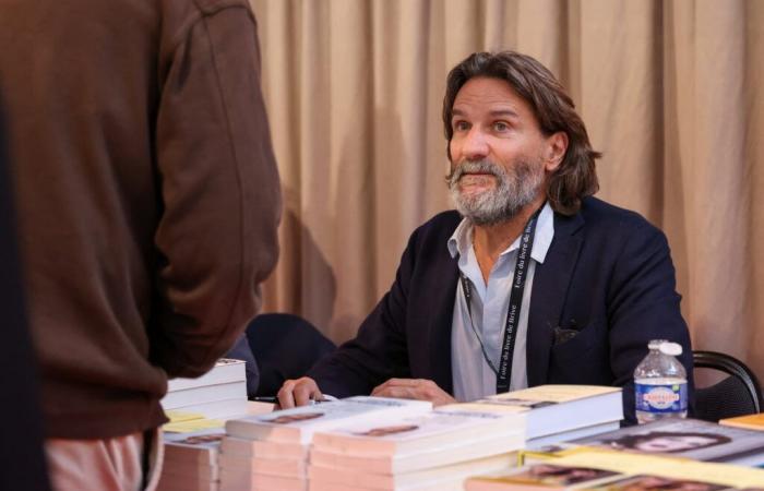 Frédéric Beigbeder acusado de violación: sus impactantes confesiones sobre su tendencia patológica a coquetear con mujeres jóvenes y engañarlas