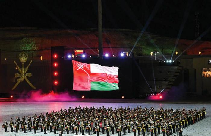 El orgullo y la cultura omaníes brillan en un vibrante festival