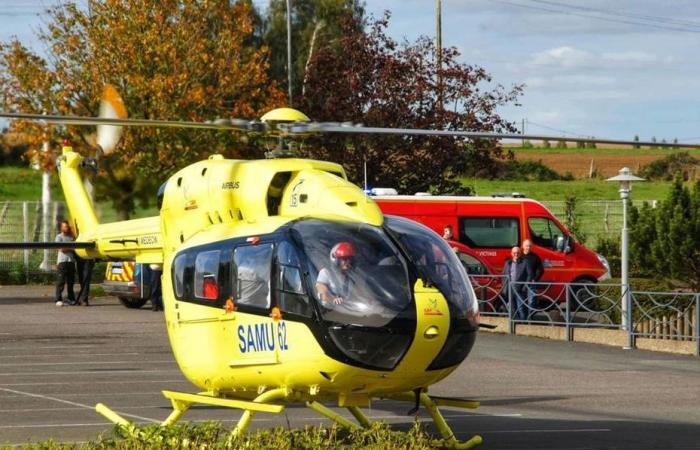 ella es la primera mujer piloto de helicóptero del SAMU