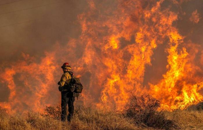 En Los Ángeles los incendios podrían intensificarse en las próximas horas