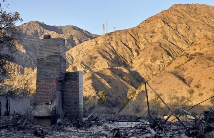 Incendio Eaton: Se investiga zona de torre eléctrica como origen del incendio