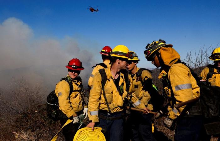 Incendios en Los Ángeles | Canadá despliega 60 bomberos