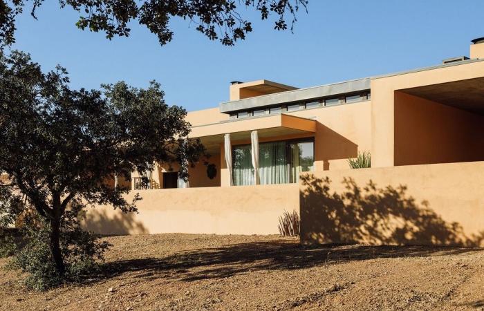 Una casa diseñada para dos artistas en Alentejo