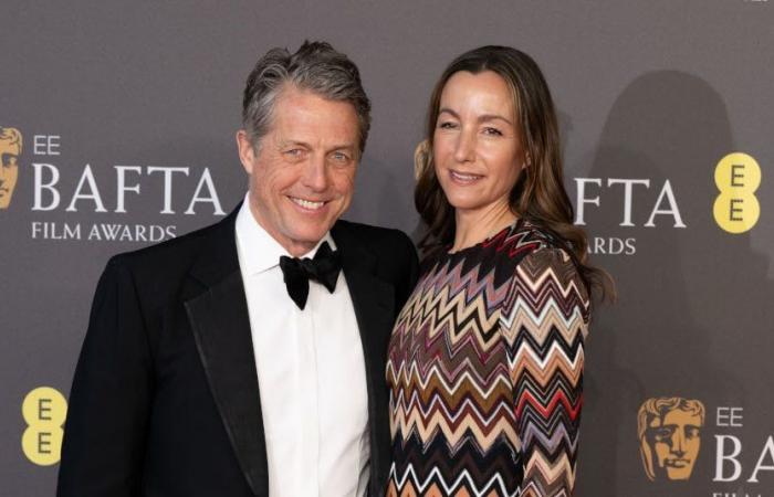 Hugh Grant prohíbe a su esposa ver una película de su repertorio, pero ¿cuál?