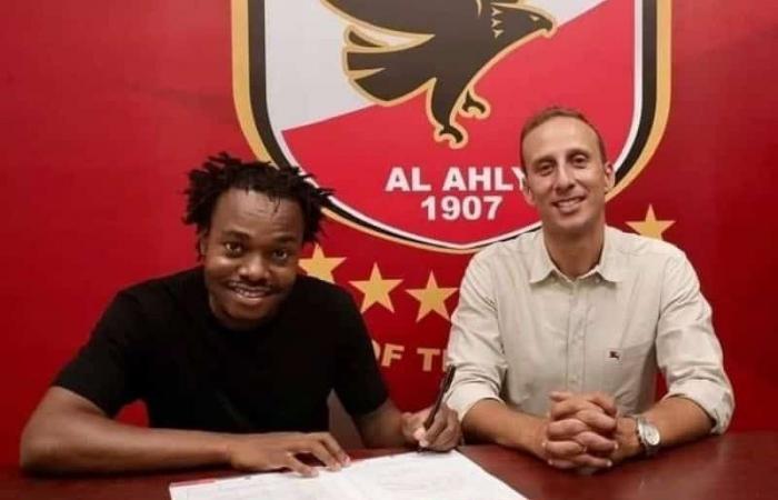 ¡Percy Tau se va! (Oficial)